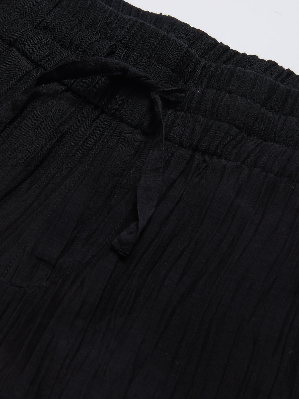 Hiri Cotton-Silk Shorts in Black